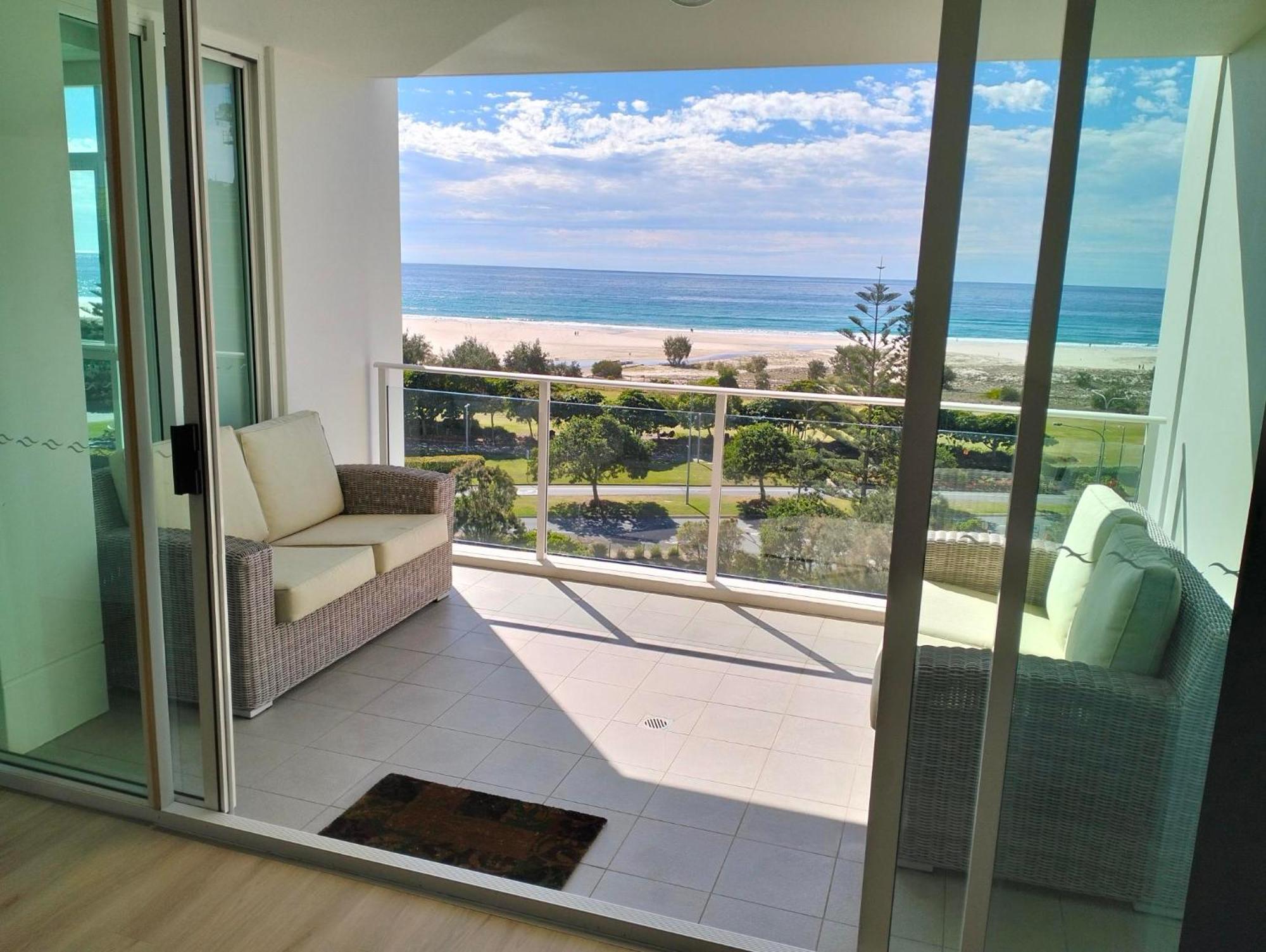 Kirra Surf Apartments Gold Coast Buitenkant foto