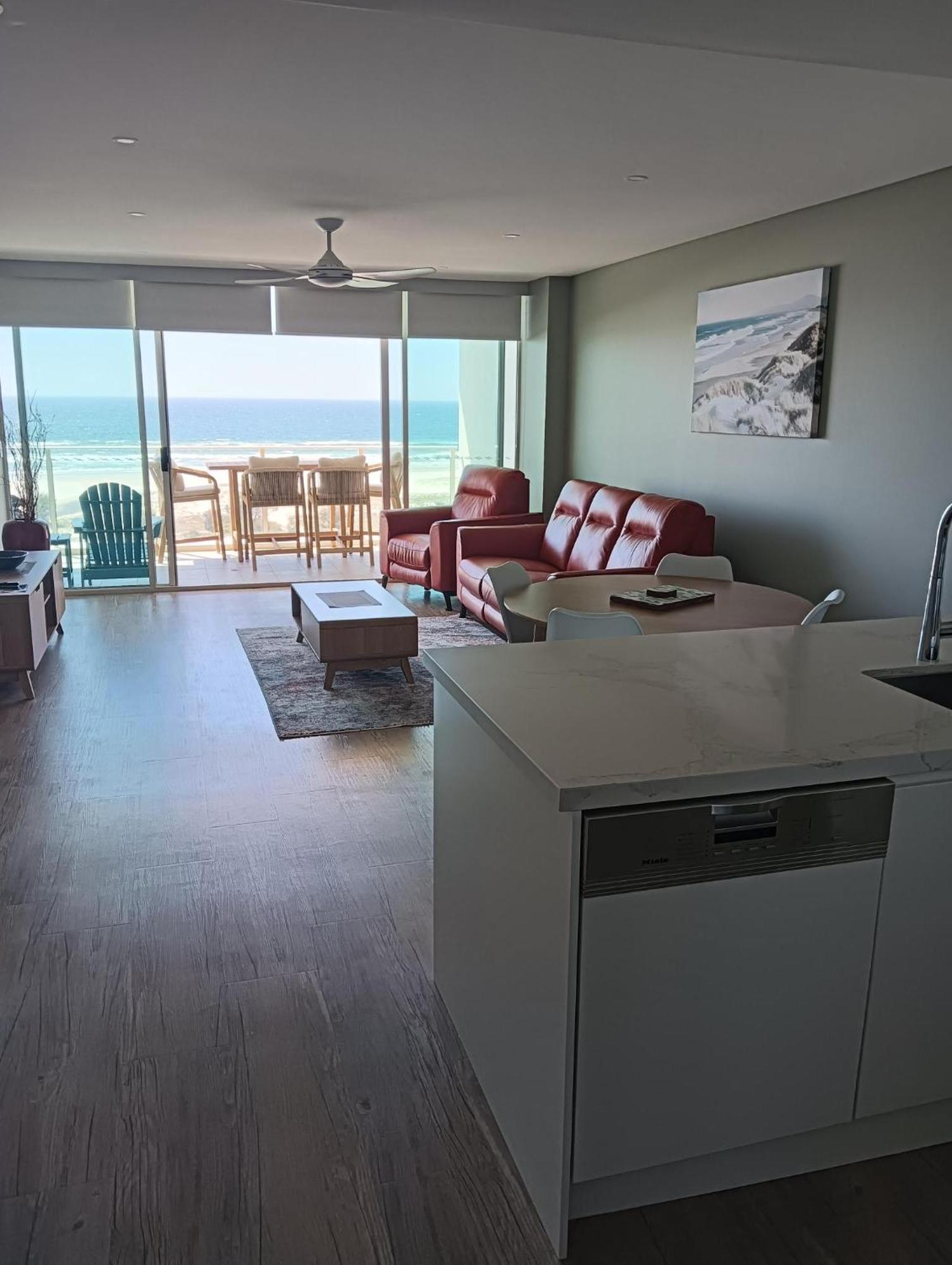 Kirra Surf Apartments Gold Coast Buitenkant foto