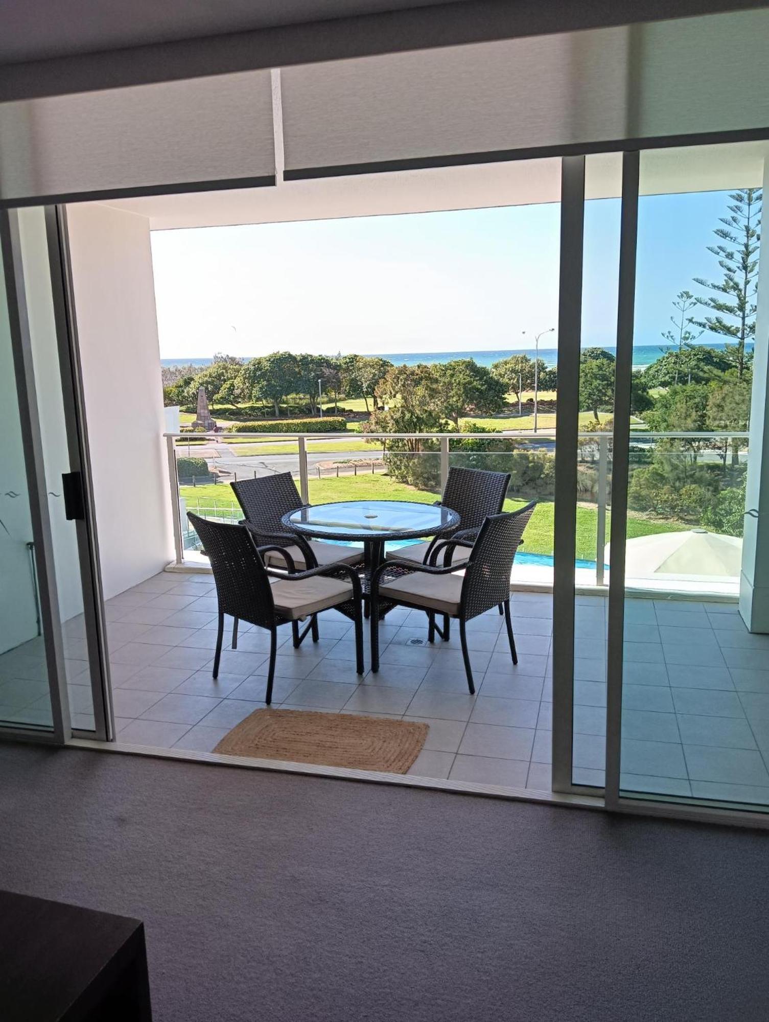 Kirra Surf Apartments Gold Coast Buitenkant foto